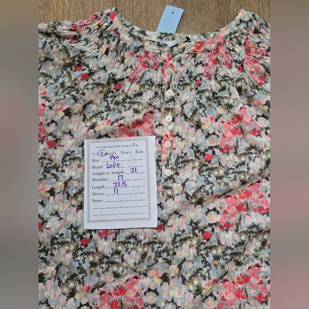 Loft Smocked‎ Short Sleeve Blouse Top sz PM Nwt - Picture 3 of 6